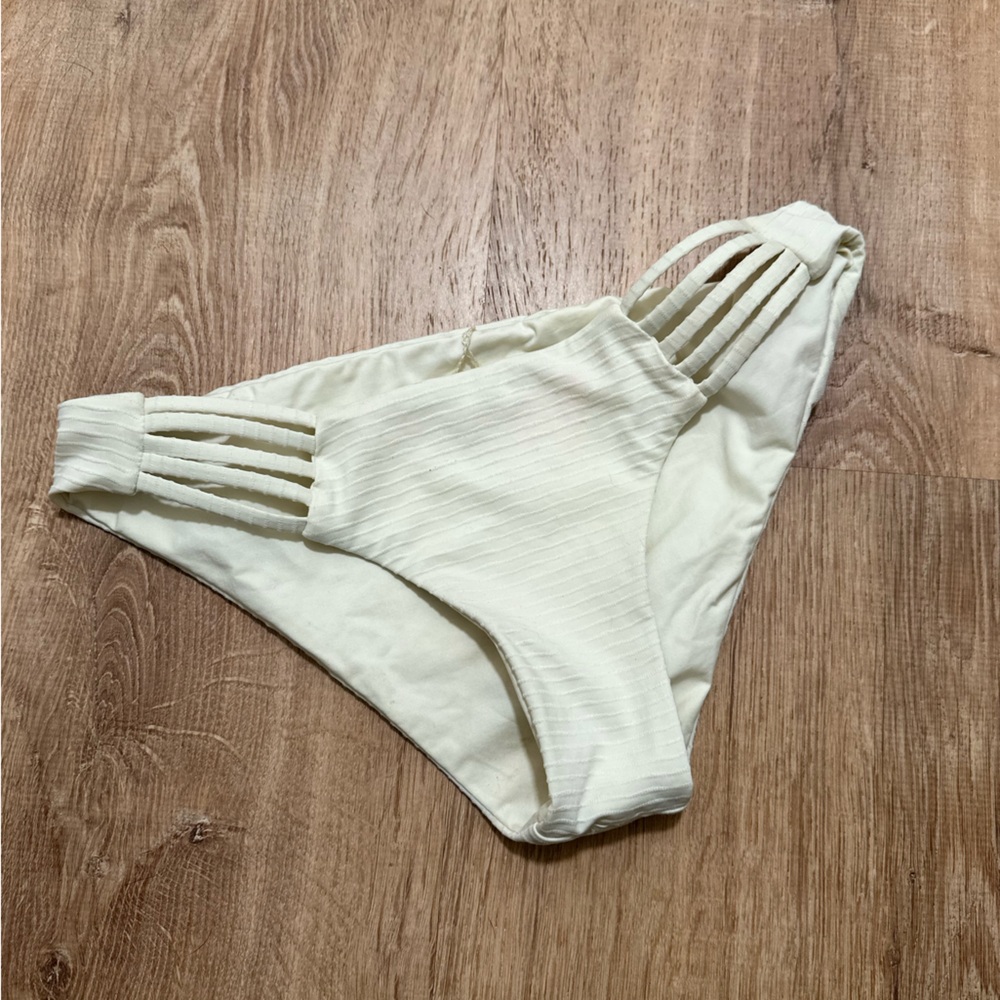 PATAGONIA‎ | Cream Strappy Bikini Bottoms